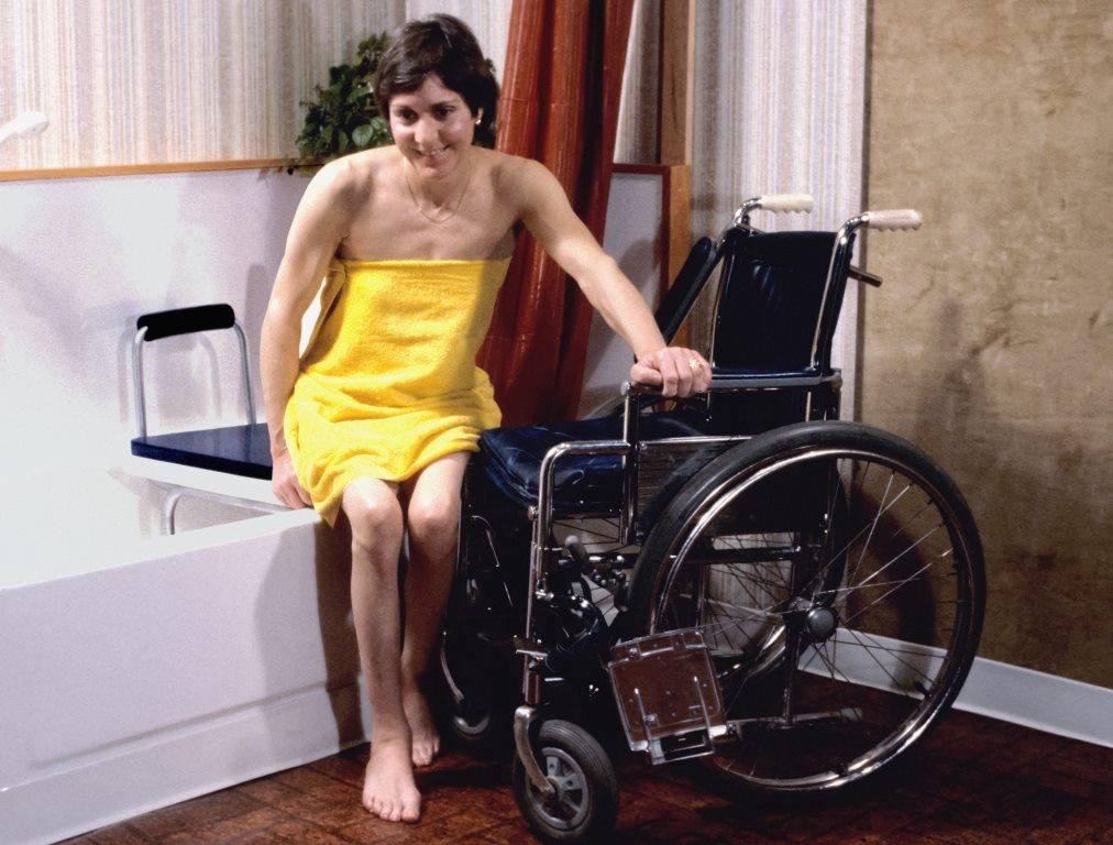 ¿Cómo escoger la silla de ruedas adecuada para personas con movilidad reducida?